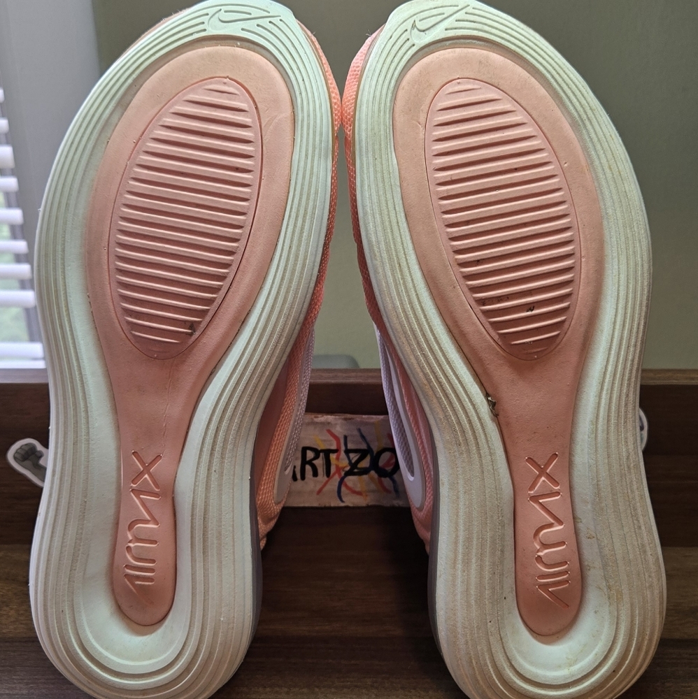 Nike Air Max 720 Bleached Coral/Summit Wht 8w - Picture 6 of 6